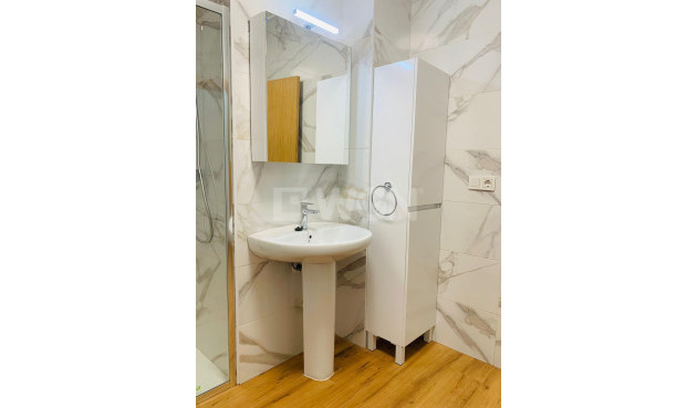 Reventa - Apartamento / piso - Torrevieja - Playa del Cura