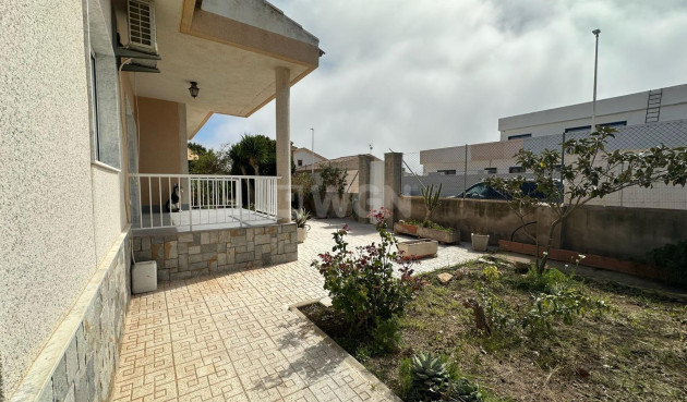 Reventa - Villa - Los Alcázares - Las Lomas Del Rame-bahía Bella
