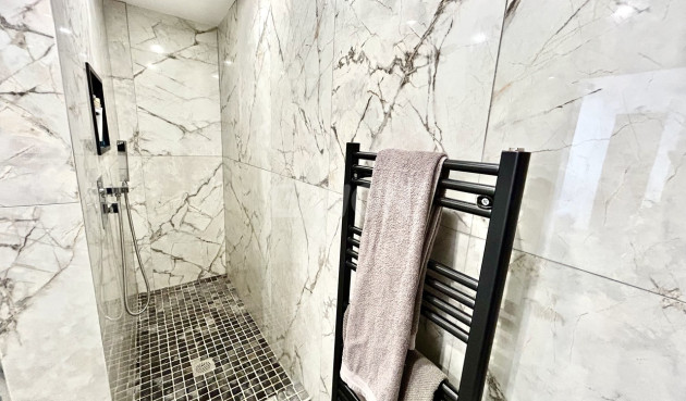 Reventa - Adosado - San Miguel de Salinas - Inland