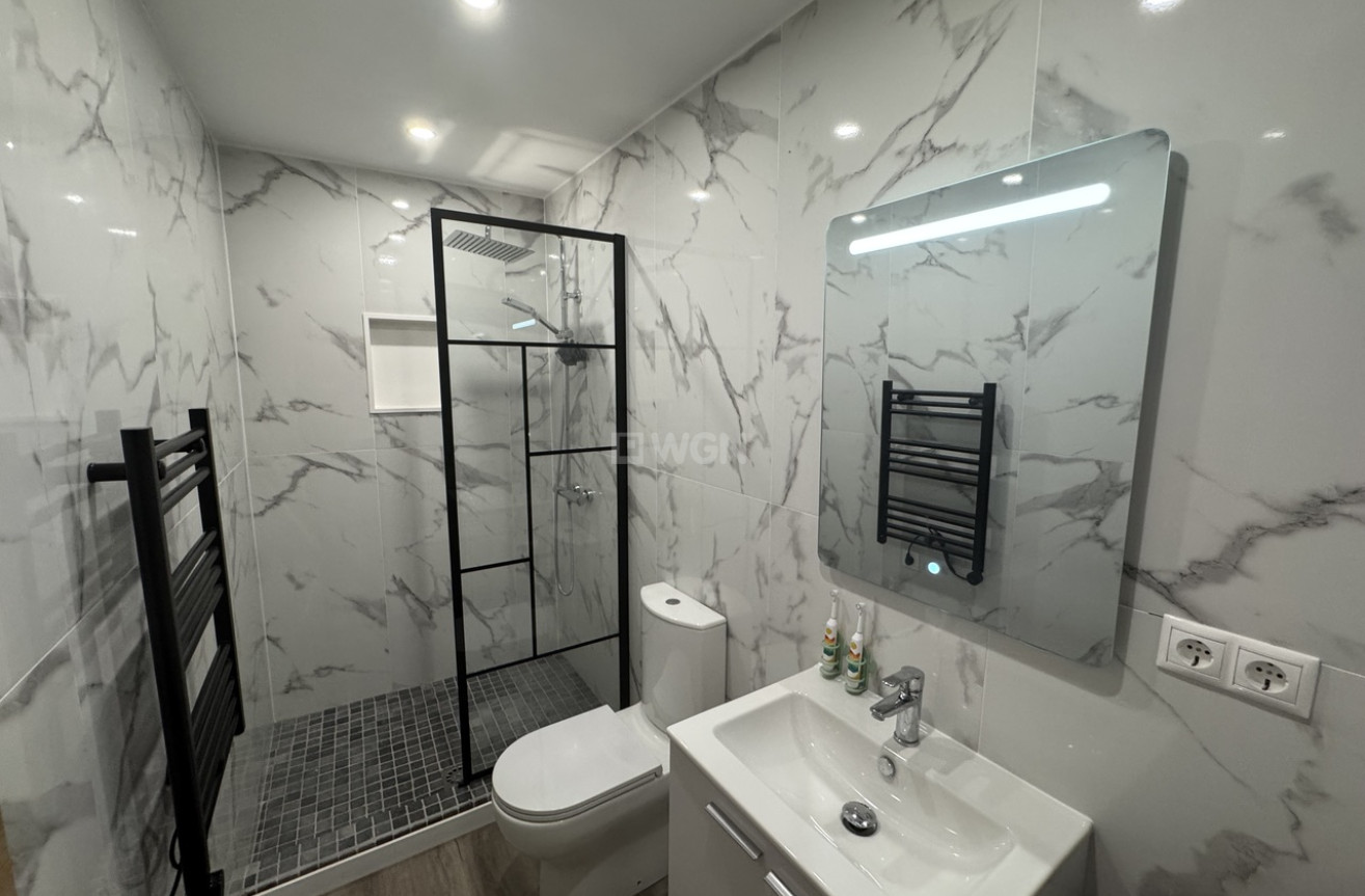 Reventa - Adosado - San Miguel de Salinas - Inland