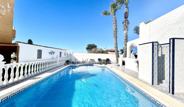 Reventa - Villa - Villamartin - Costa Blanca