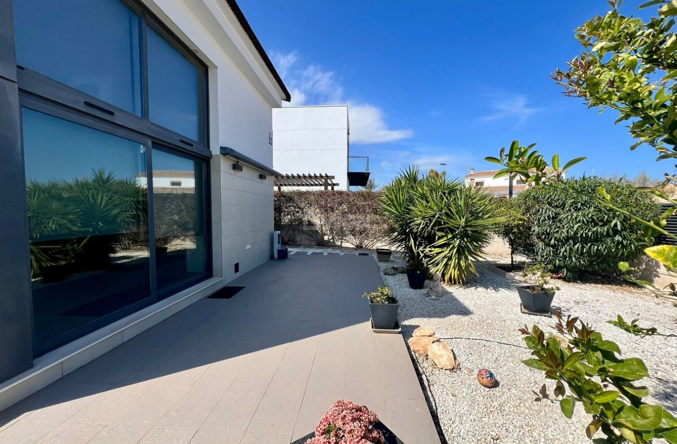 Odsprzedaż - Villa - Santiago de la ribera - Costa Calida