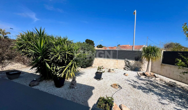 Odsprzedaż - Villa - Santiago de la ribera - Costa Calida