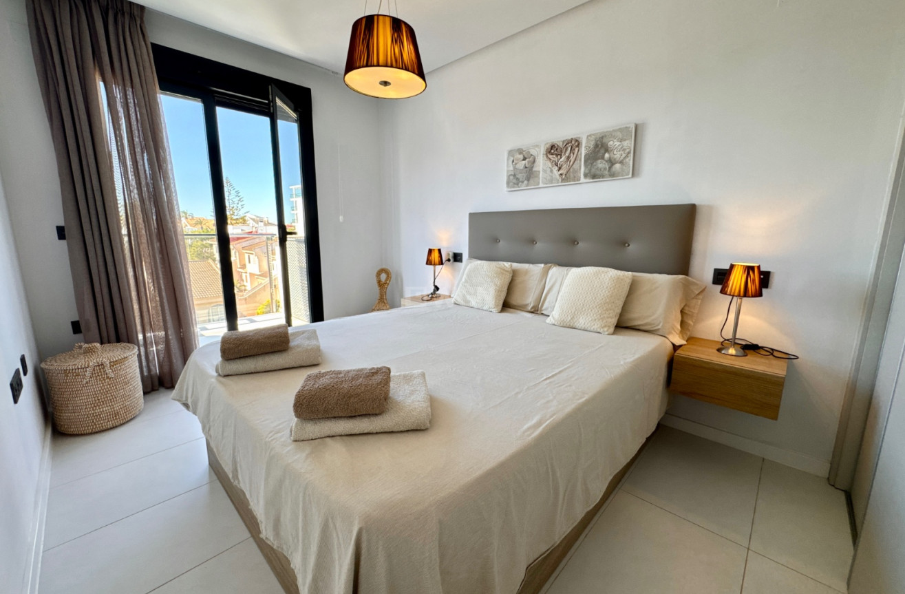 Odsprzedaż - Mieszkanie w bloku - Pilar de la Horadada - Costa Blanca