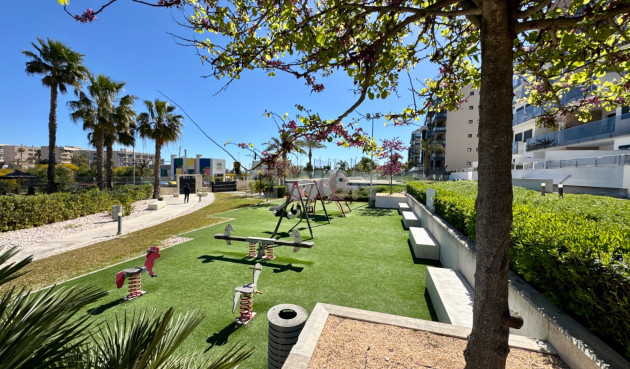 Odsprzedaż - Mieszkanie w bloku - Pilar de la Horadada - Costa Blanca