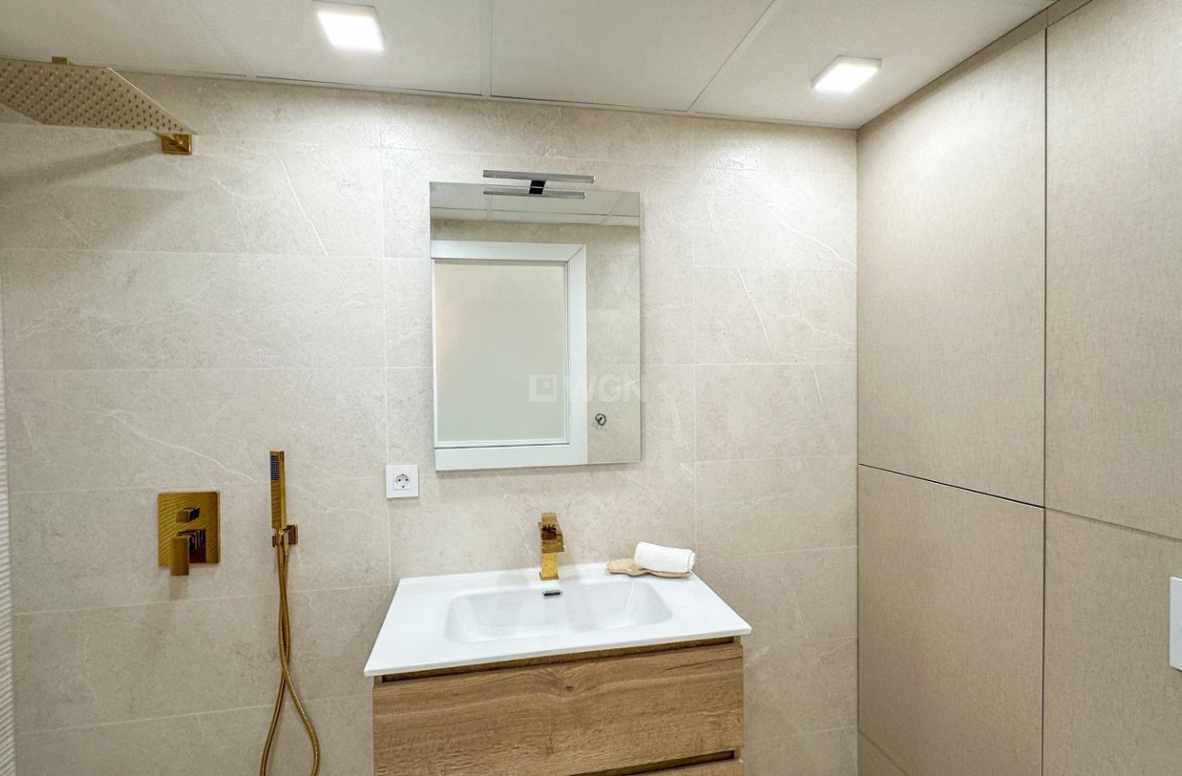 Reventa - Apartamento / piso - Torrevieja - Costa Blanca