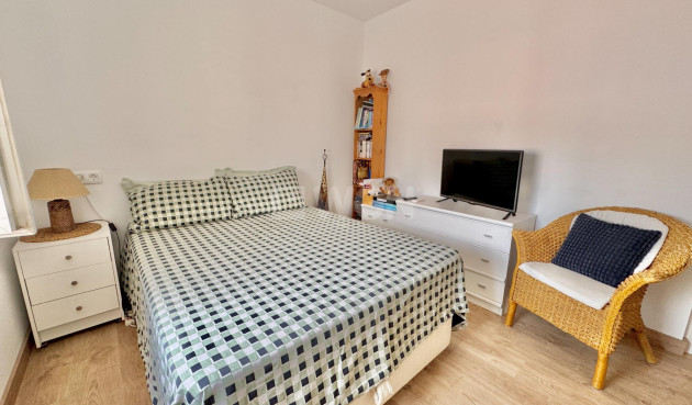 Odsprzedaż - Villa - Dolores - Comunidad Valenciana