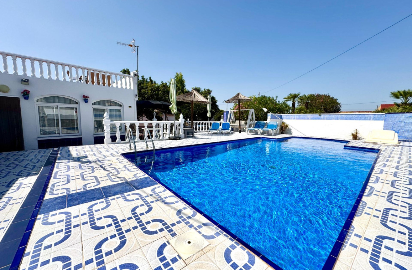 Odsprzedaż - Villa - Dolores - Comunidad Valenciana