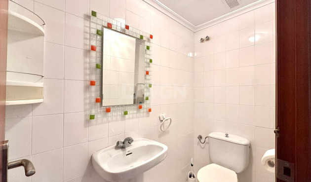 Reventa - Apartamento / piso - Torrevieja - Acequion