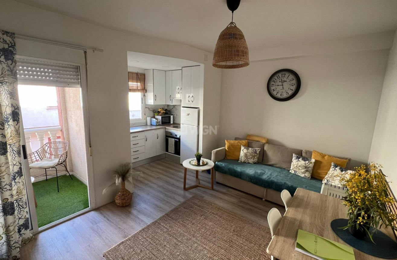 Reventa - Apartamento / piso - Torrevieja - Centro