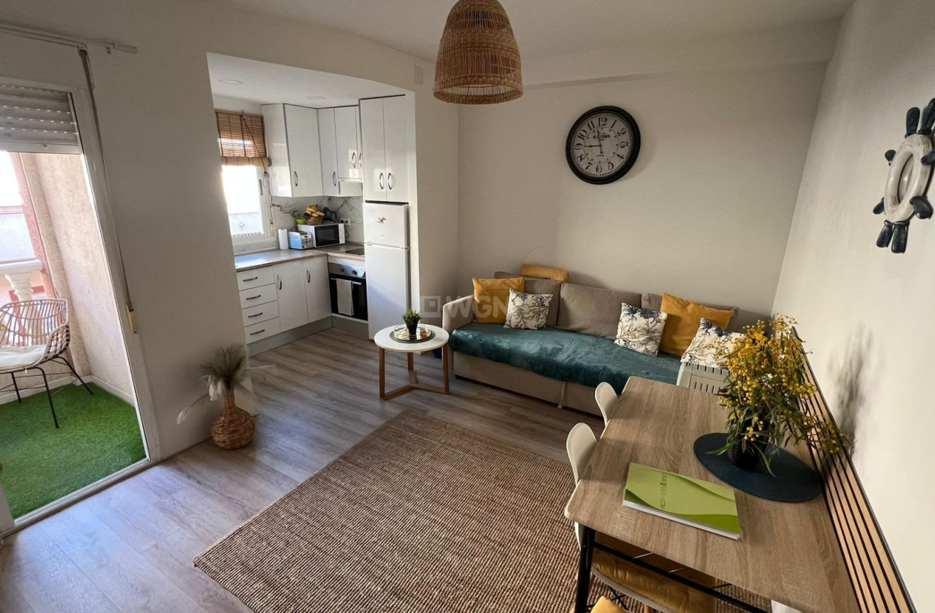 Reventa - Apartamento / piso - Torrevieja - Centro