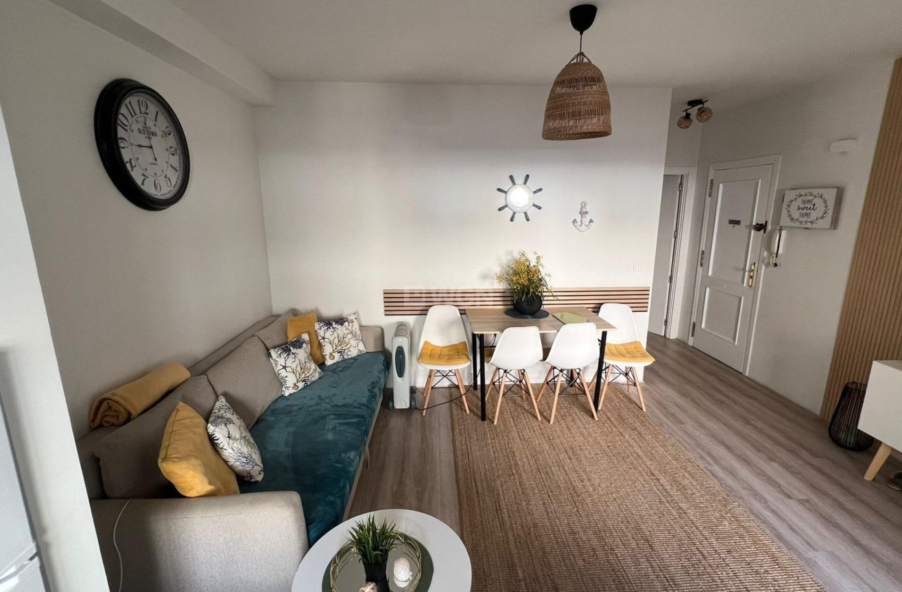 Reventa - Apartamento / piso - Torrevieja - Centro