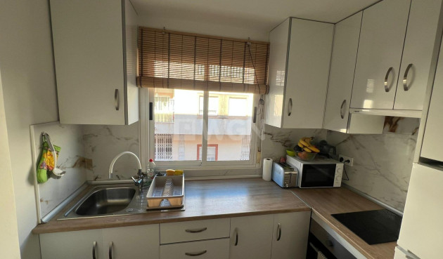 Reventa - Apartamento / piso - Torrevieja - Centro