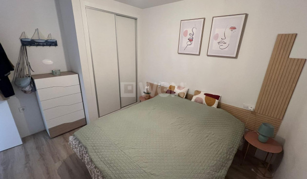 Reventa - Apartamento / piso - Torrevieja - Centro