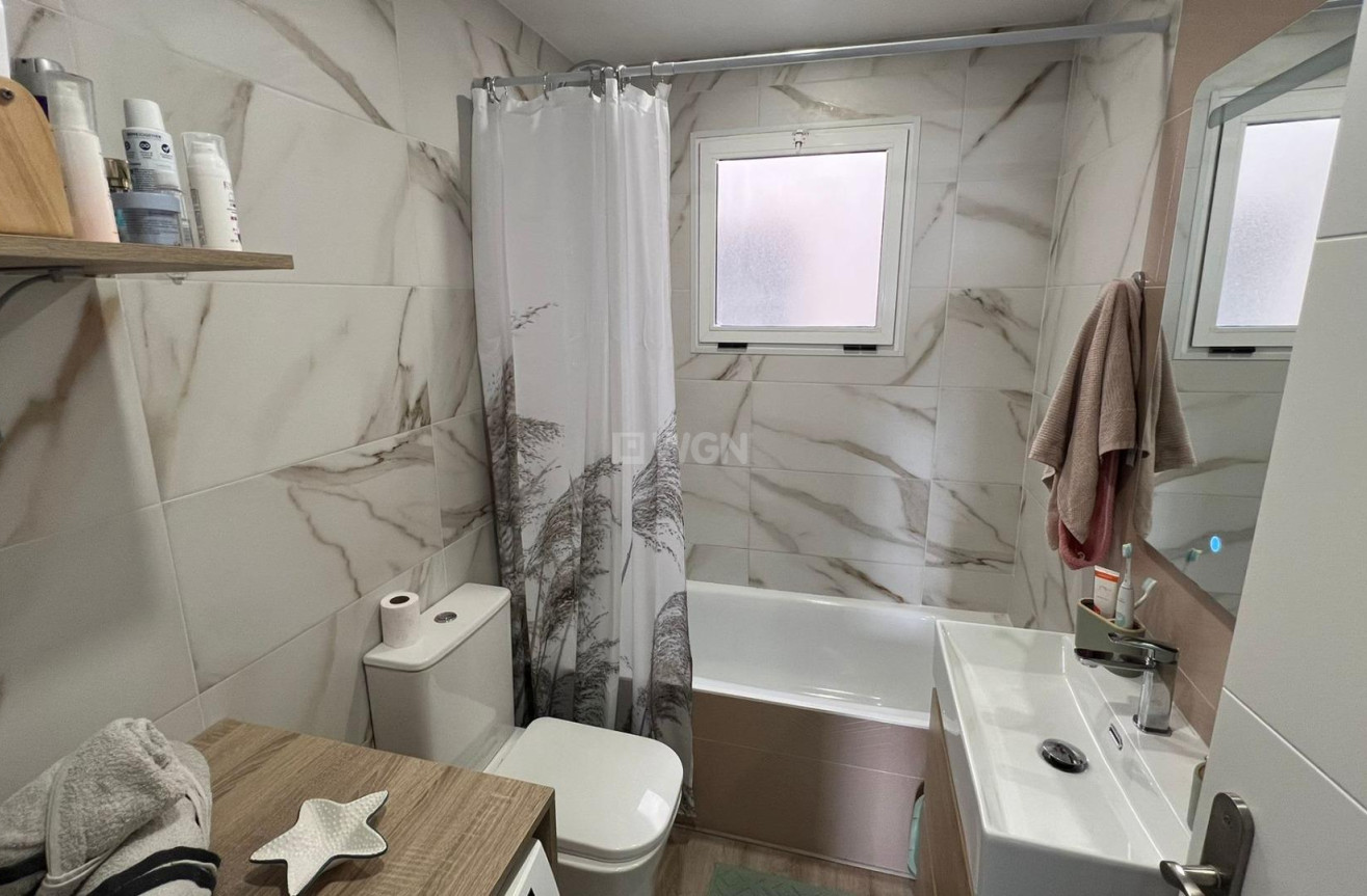 Reventa - Apartamento / piso - Torrevieja - Centro