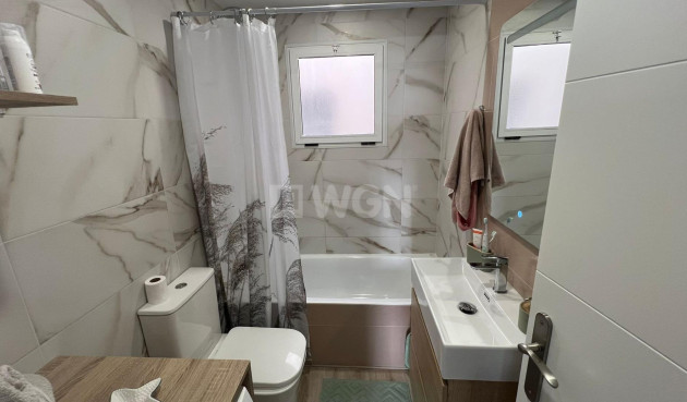 Reventa - Apartamento / piso - Torrevieja - Centro