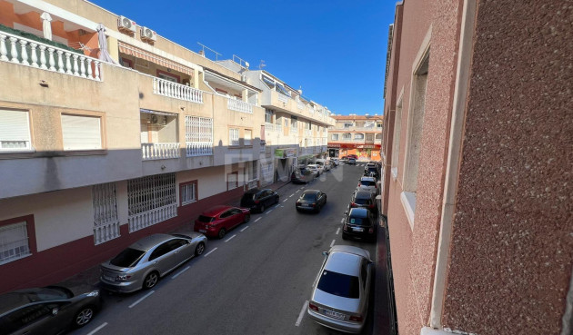 Reventa - Apartamento / piso - Torrevieja - Centro
