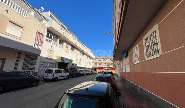 Reventa - Apartamento / piso - Torrevieja - Centro