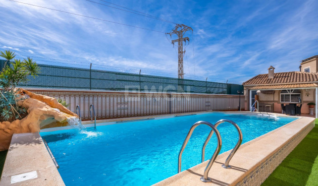 Odsprzedaż - Villa - Torrevieja - El Chaparral