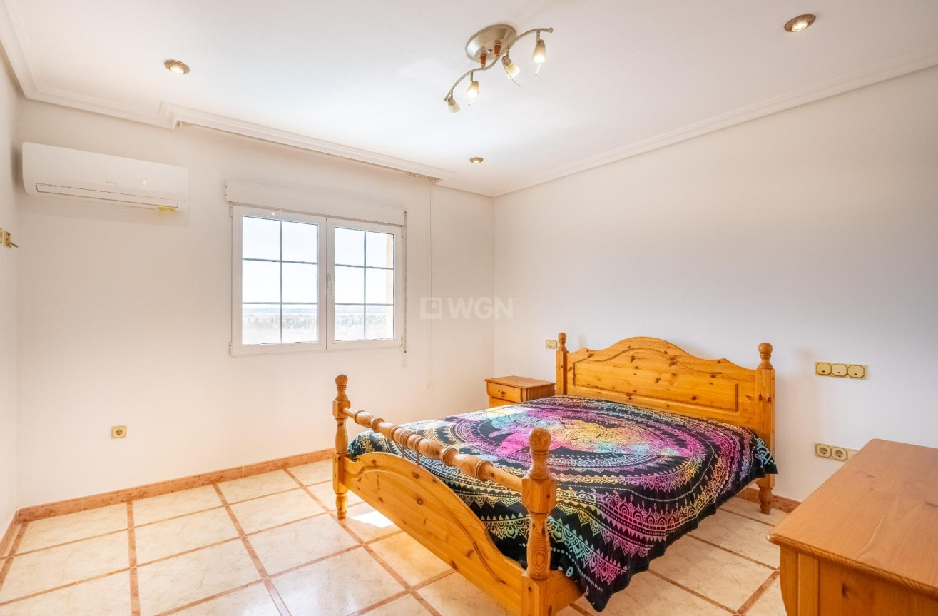 Odsprzedaż - Villa - Torrevieja - El Chaparral