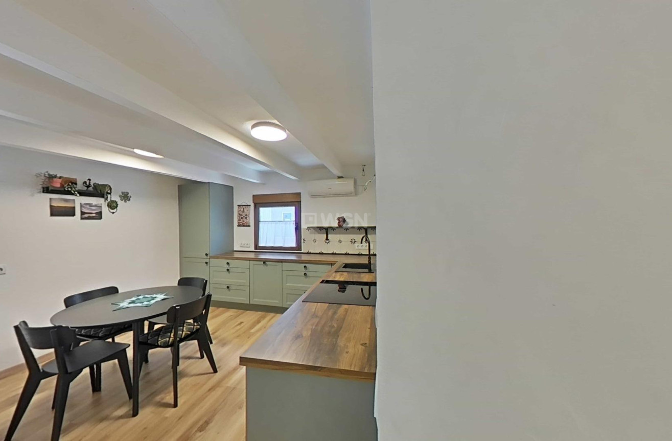 Odsprzedaż - Kamienica - Formentera del Segura - Centro