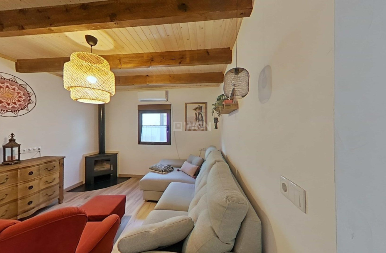 Odsprzedaż - Kamienica - Formentera del Segura - Centro