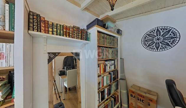 Odsprzedaż - Kamienica - Formentera del Segura - Centro