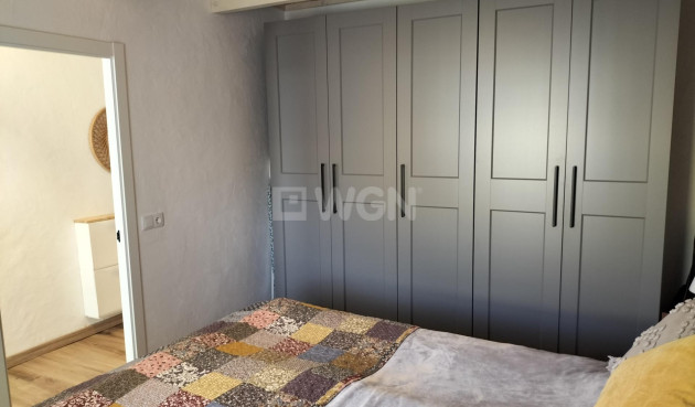 Odsprzedaż - Kamienica - Formentera del Segura - Centro