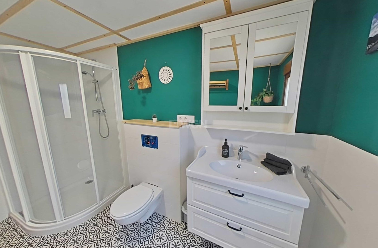 Odsprzedaż - Kamienica - Formentera del Segura - Centro