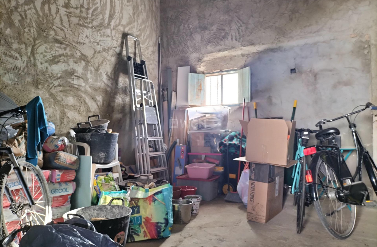 Odsprzedaż - Kamienica - Formentera del Segura - Centro