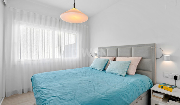 Resale - Villa - San Miguel de Salinas - Inland