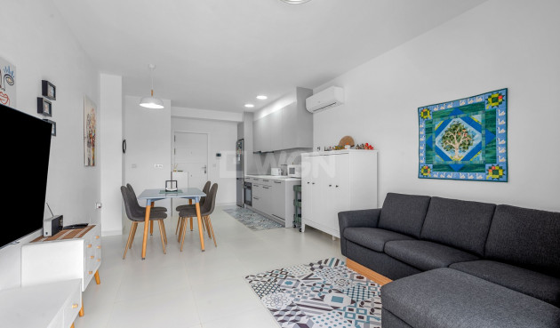 Odsprzedaż - Mieszkanie w bloku - San Miguel de Salinas - Inland