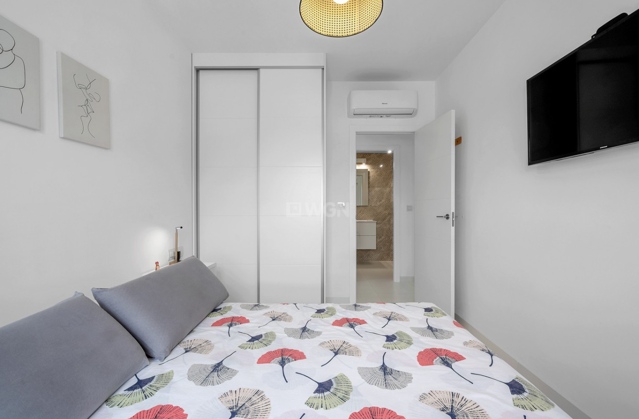 Odsprzedaż - Mieszkanie w bloku - San Miguel de Salinas - Inland