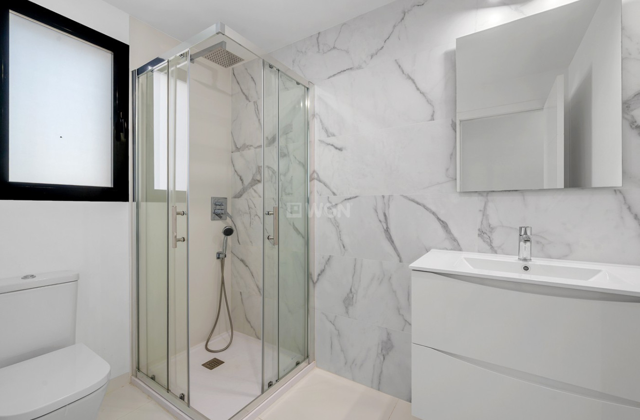 Odsprzedaż - Mieszkanie w bloku - San Miguel de Salinas - Inland