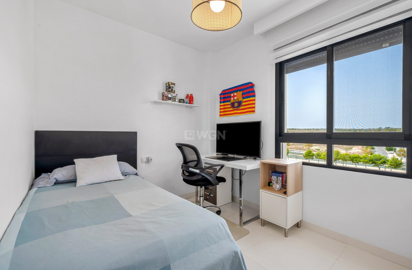 Odsprzedaż - Mieszkanie w bloku - San Miguel de Salinas - Inland