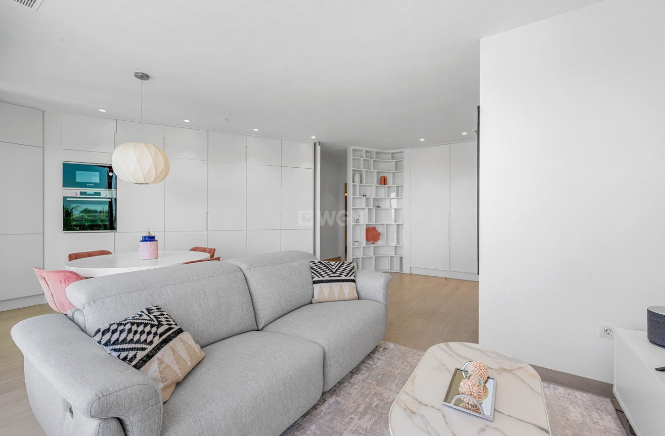 Odsprzedaż - Mieszkanie w bloku - Orihuela - Inland