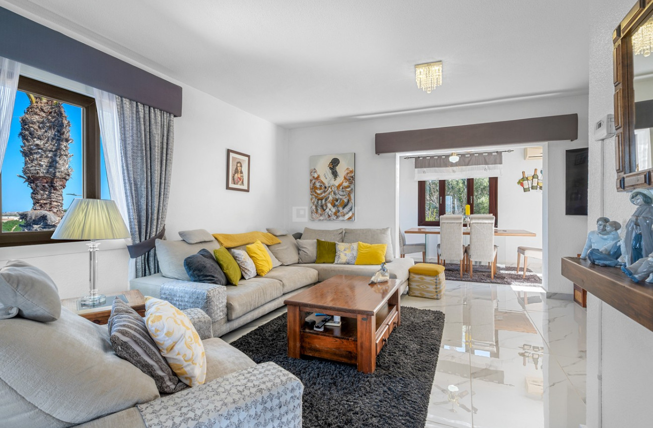 Resale - Villa - Almoradí - Inland