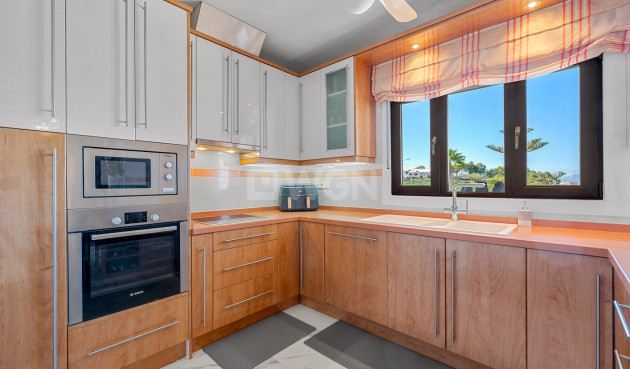 Resale - Villa - Almoradí - Inland