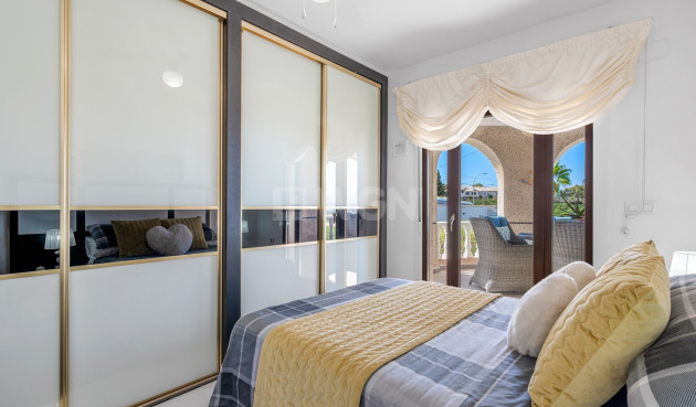 Resale - Villa - Almoradí - Inland