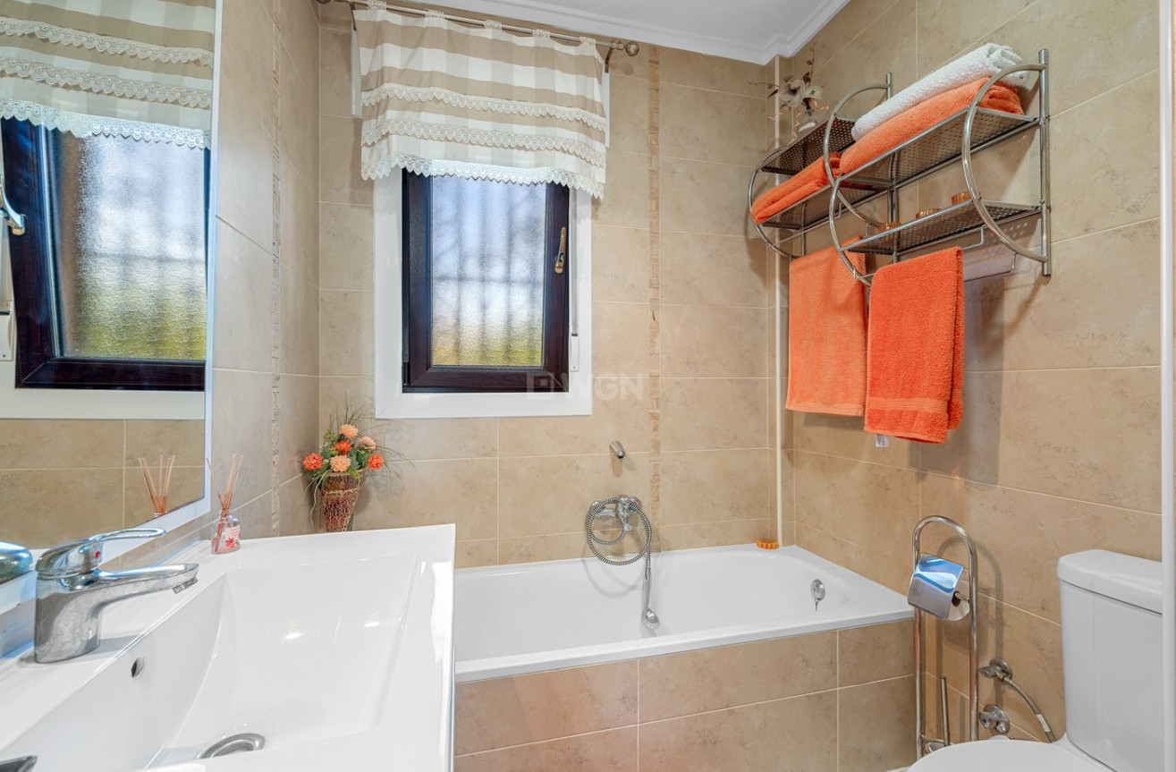 Resale - Villa - Almoradí - Inland