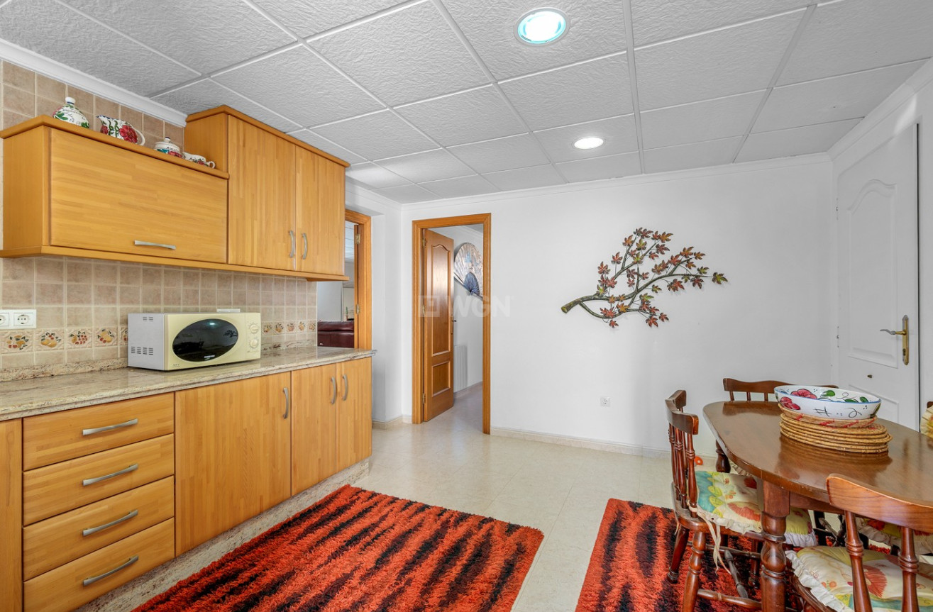 Resale - Villa - Almoradí - Inland