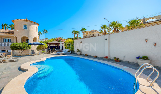 Resale - Villa - Almoradí - Inland