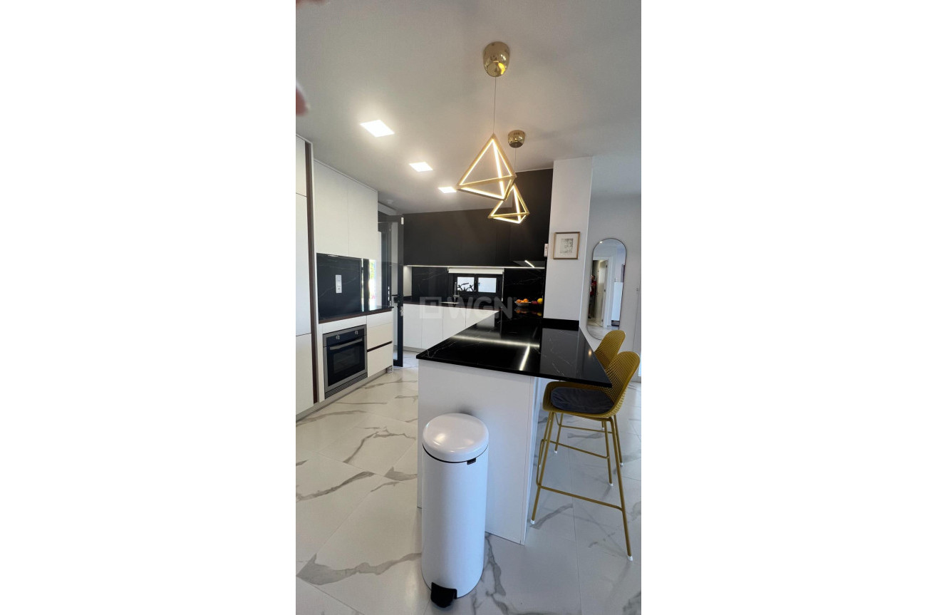 Odsprzedaż - Mieszkanie w bloku - San Miguel de Salinas - Bellavista