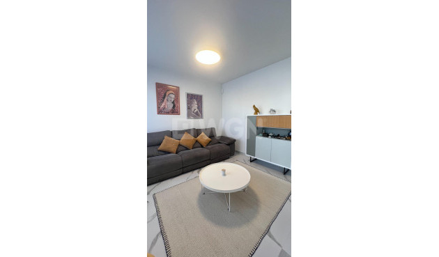 Odsprzedaż - Mieszkanie w bloku - San Miguel de Salinas - Bellavista