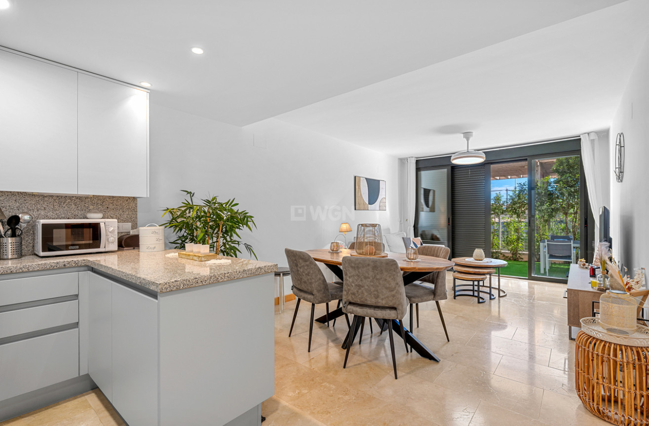 Odsprzedaż - Mieszkanie w bloku - Campoamor - Costa Blanca