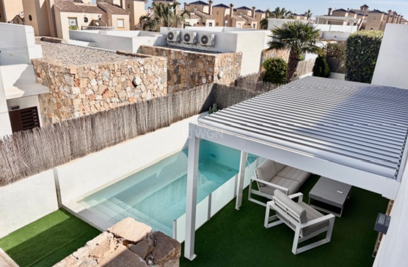 Odsprzedaż - Villa - Cabo Roig - Costa Blanca