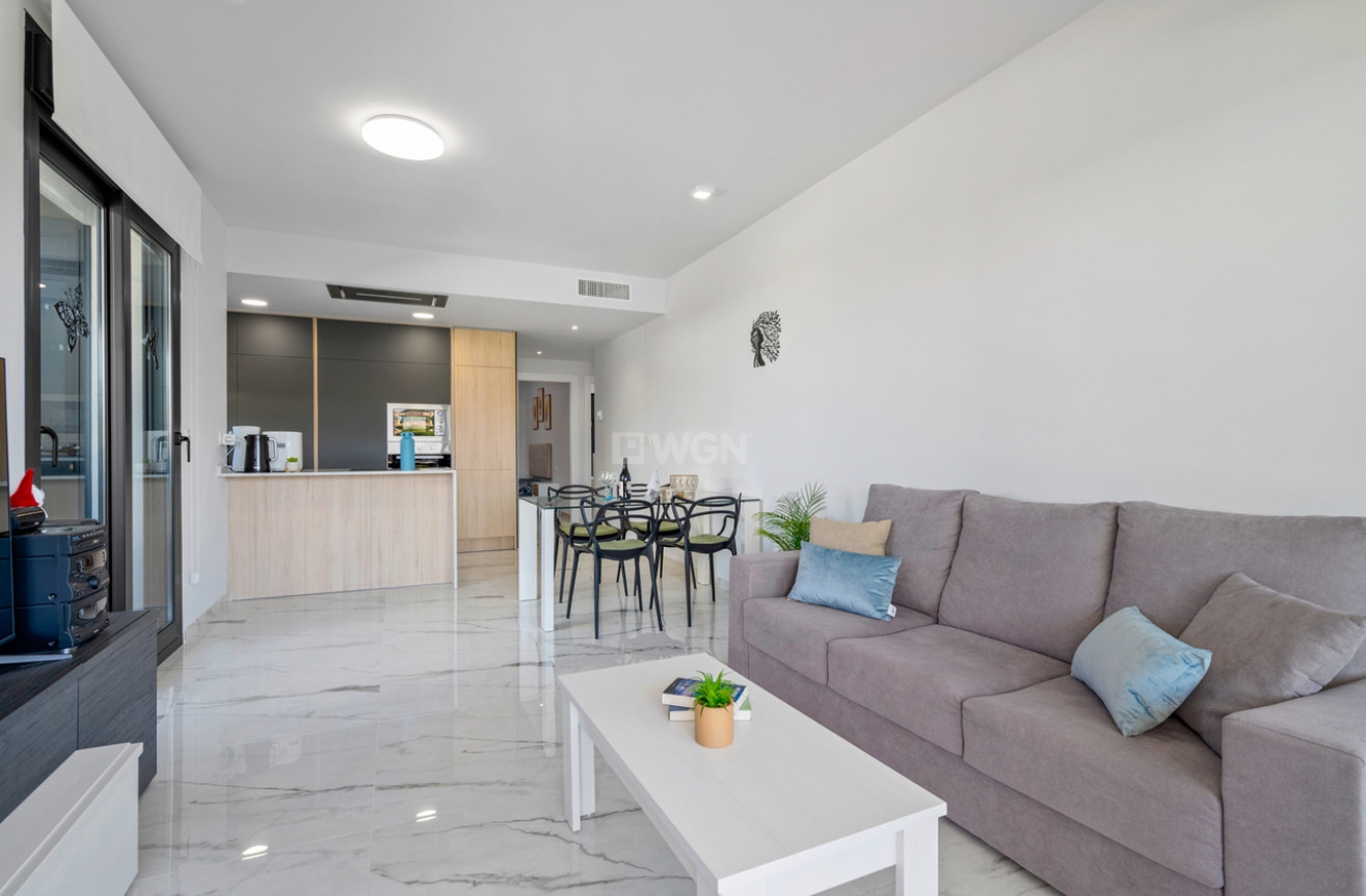 Reventa - Apartamento / piso - Villamartin - Costa Blanca