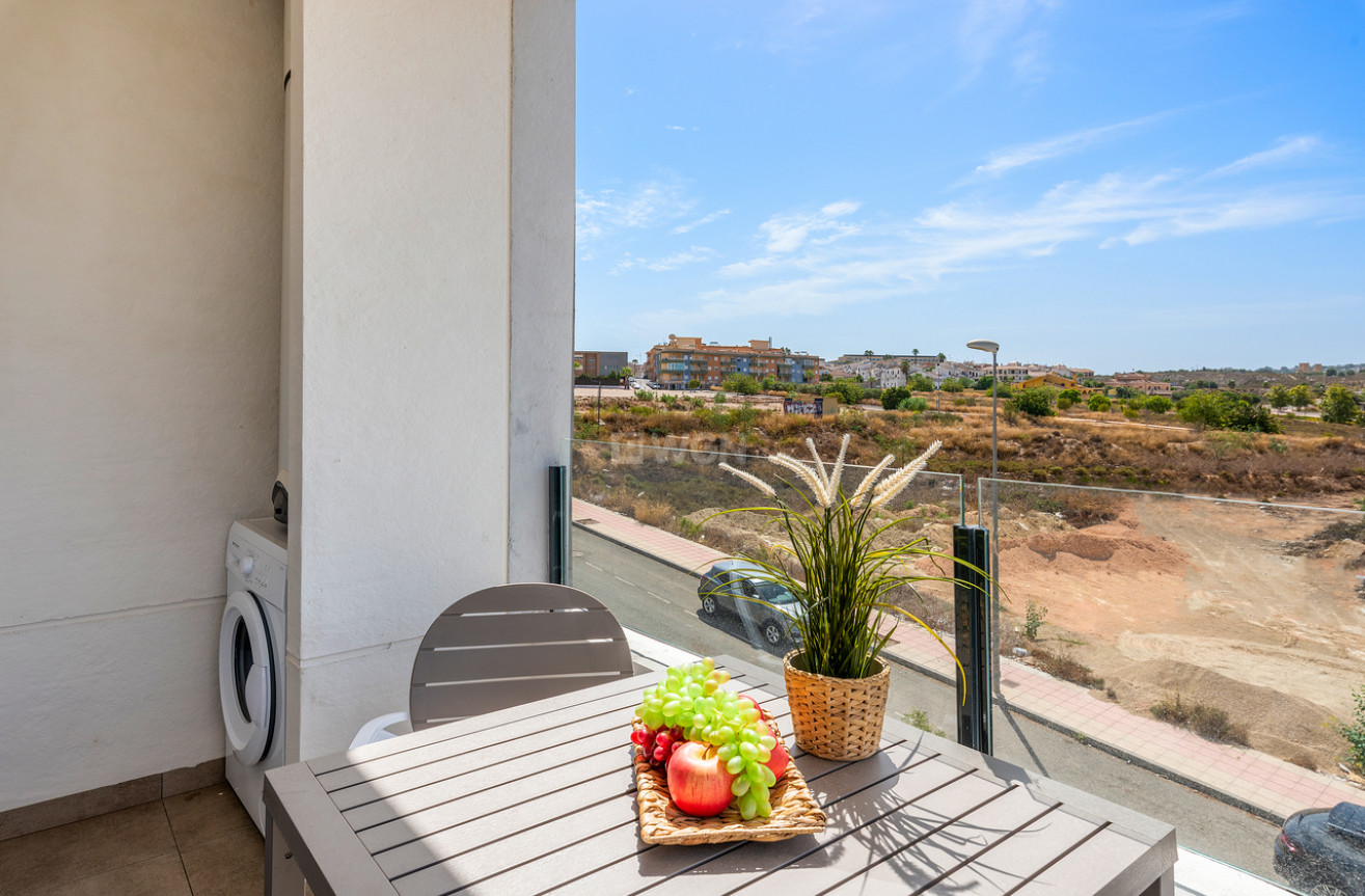 Odsprzedaż - Mieszkanie w bloku - San Miguel de Salinas - Inland