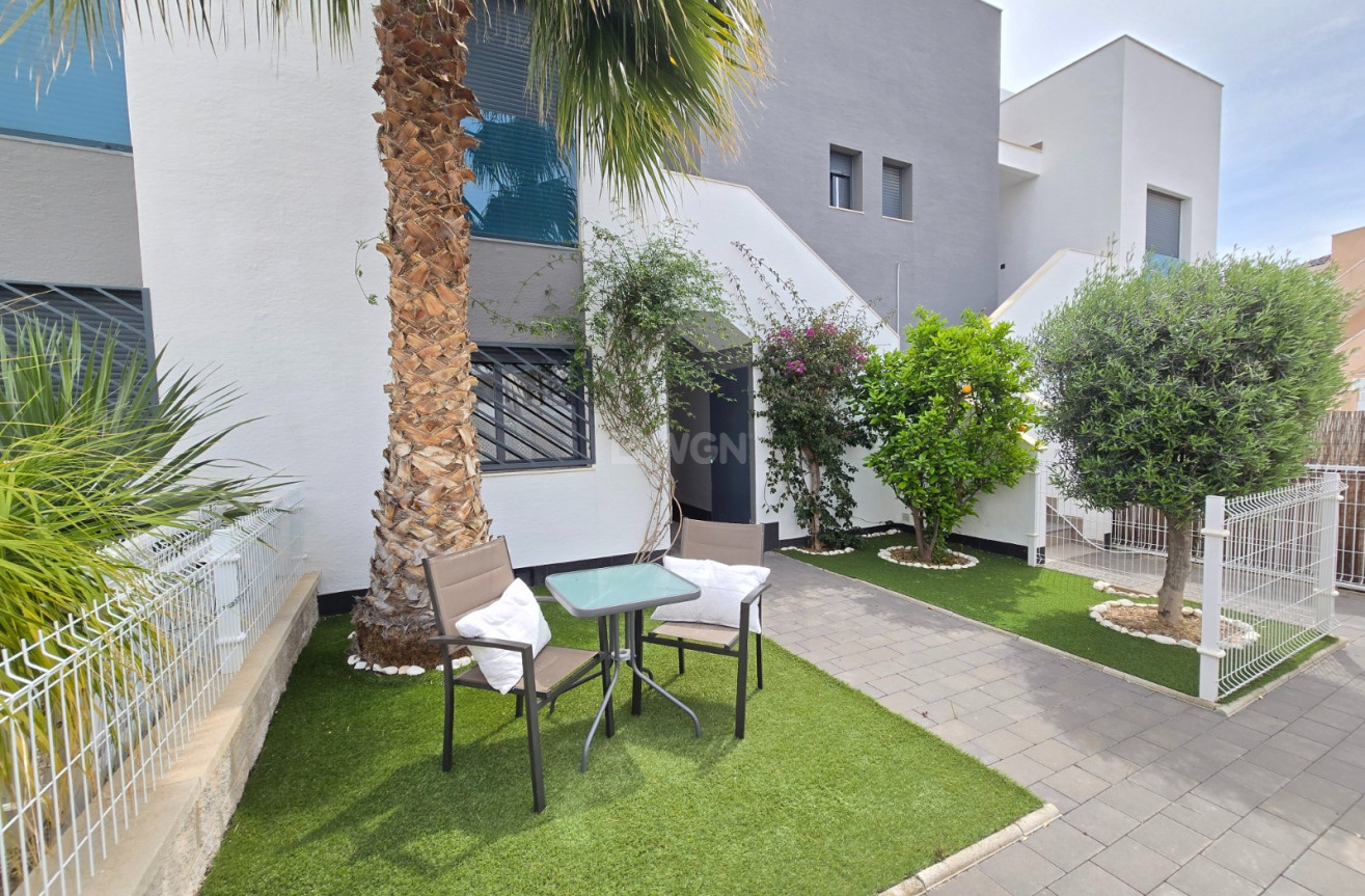 Odsprzedaż - Mieszkanie w bloku - Orihuela Costa - Costa Blanca