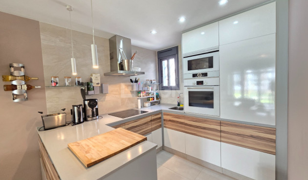 Odsprzedaż - Mieszkanie w bloku - Orihuela Costa - Costa Blanca